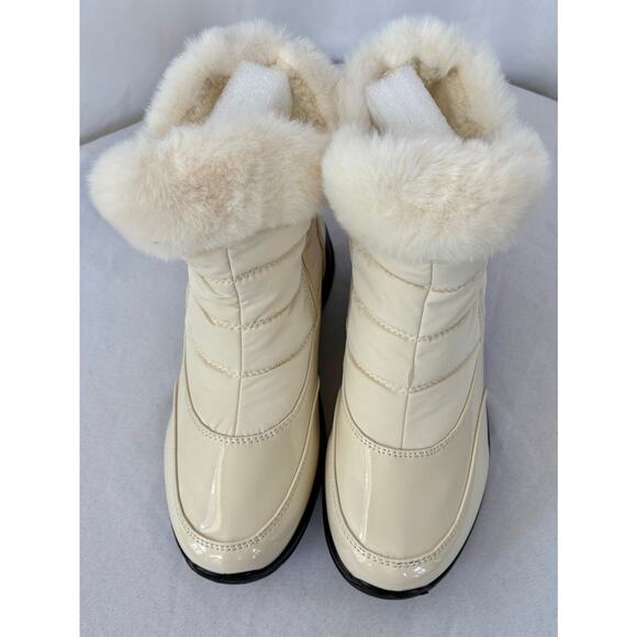 Easy Street Easy Dry by Frosty Waterproof Boots Winter White Size 7M NWT - Picture 3 of 5